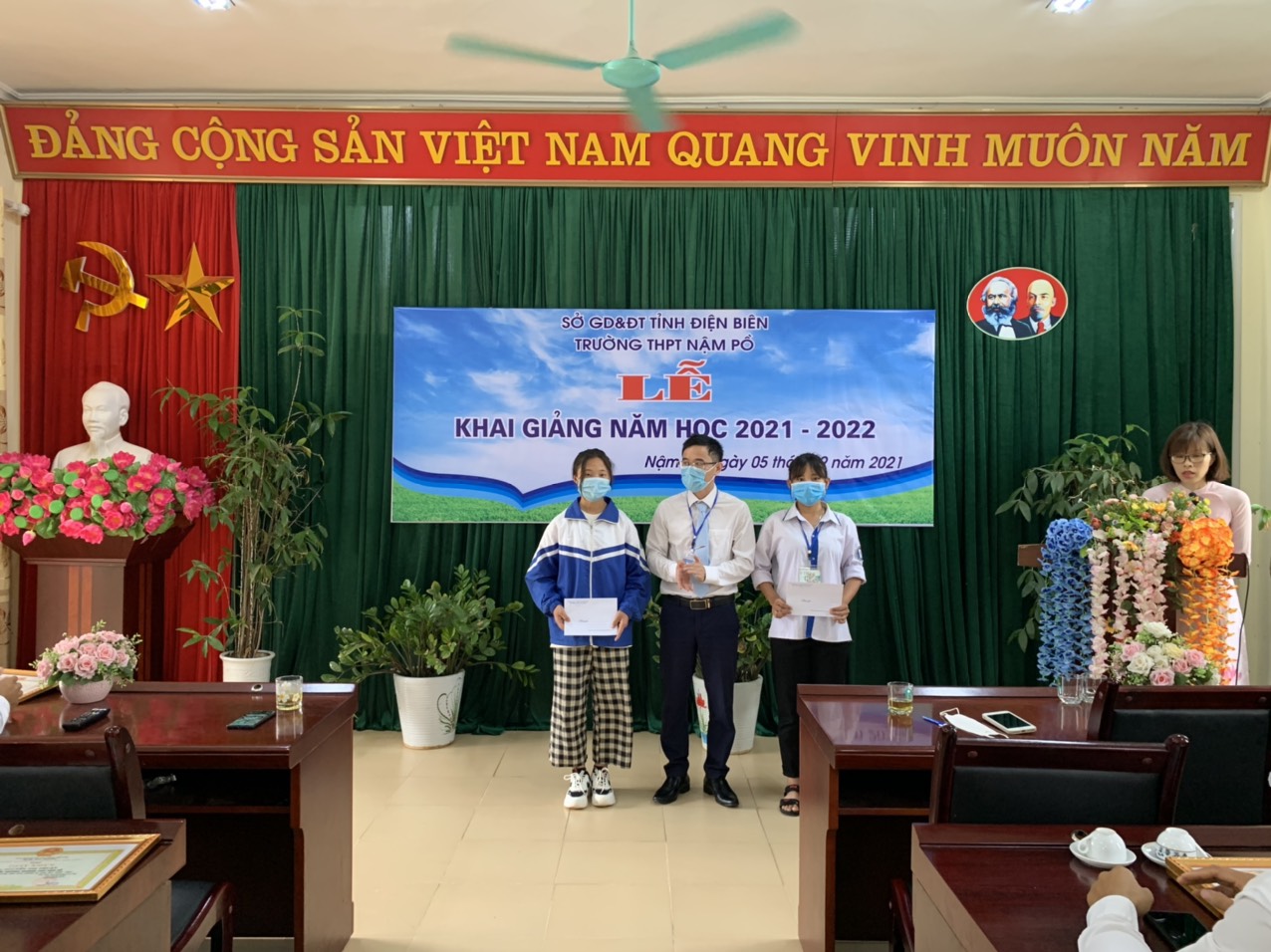 z2736236115390 5e05496b99c6b466482e7348272cf58f