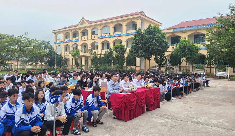 HƯỞNG ỨNG TUẦN LỄ HỌC TẬP SUỐT ĐỜI TRƯỜNG THPT NẬM PỒ NĂM 2024-2025